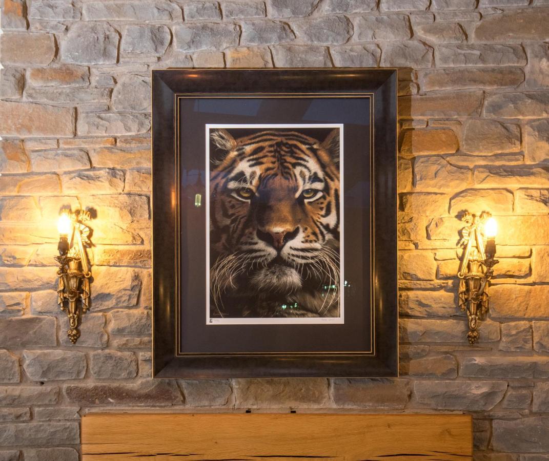 The Tiger Inn マーサー・ティドビル エクステリア 写真